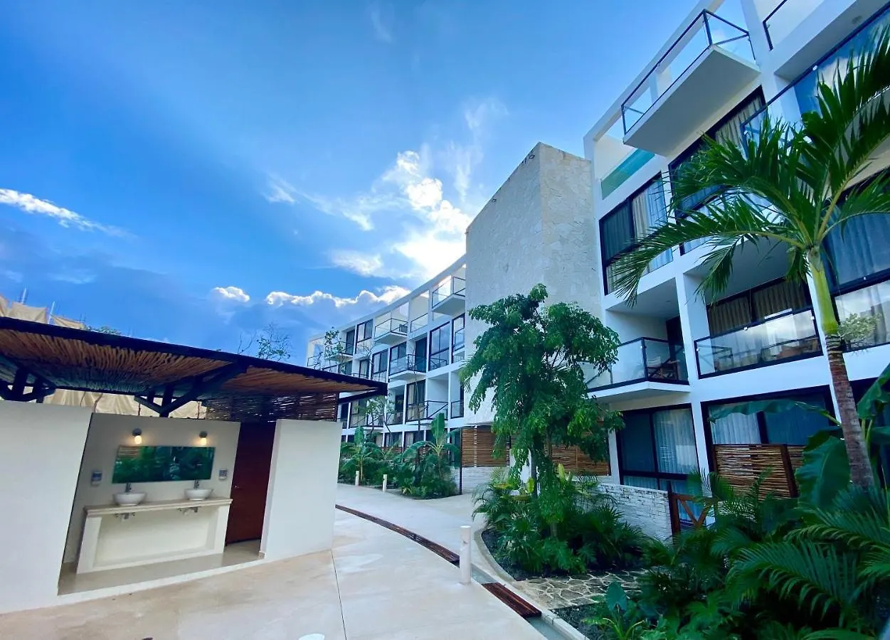 Hotel The Waves Tulum By Bnb Experience
