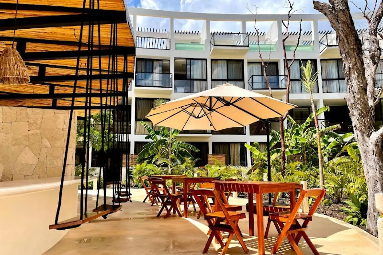 The Waves Tulum By Bnb Experience location