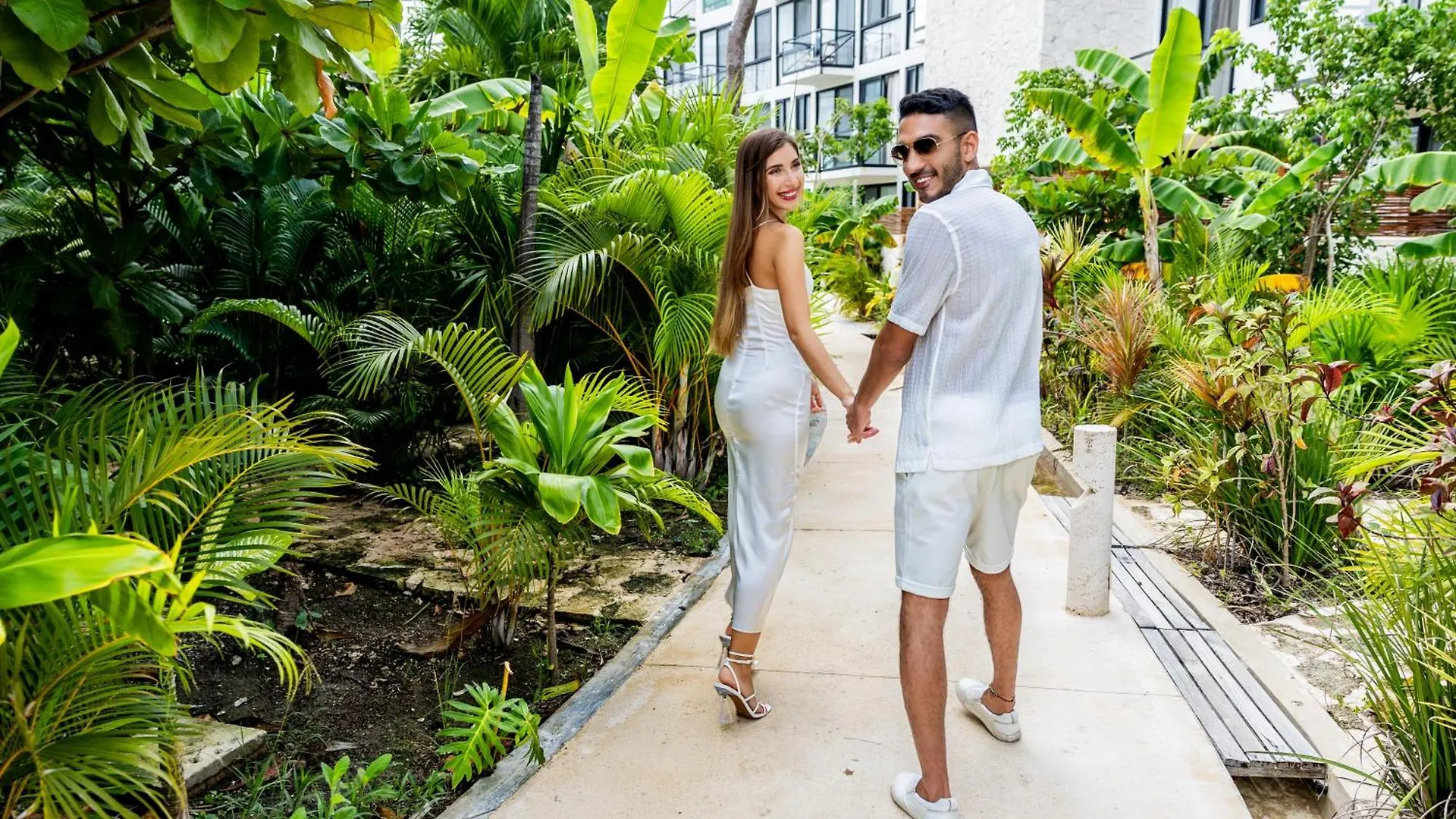 Hotel The Waves Tulum By Bnb Experience